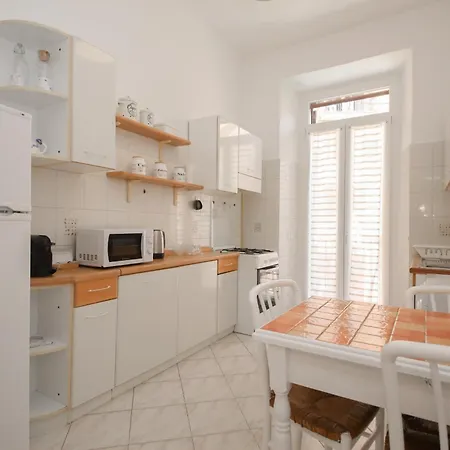 Flat 42 By Ghor Lägenhet *