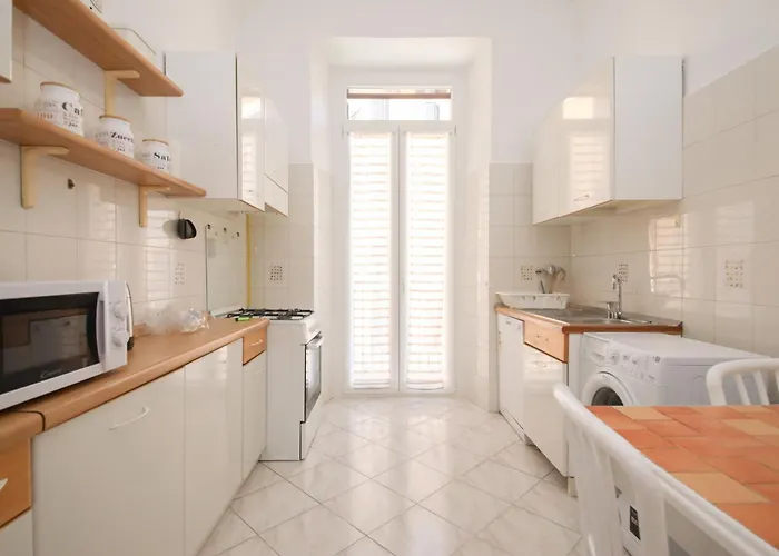 Flat 42 By Ghor * روما