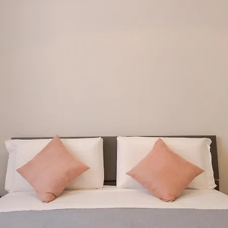 Flat 42 By Ghor شقة